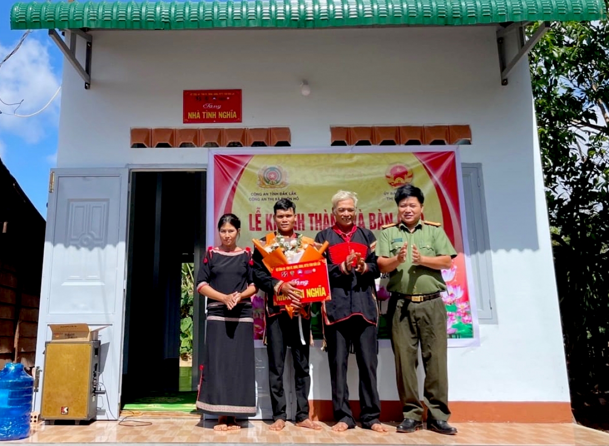 Các chương trình an sinh xã hội đã góp phần ổn định đời sống bà con vùng dân tộc thiểu số. Ảnh: H Xíu/VOV Tây Nguyên