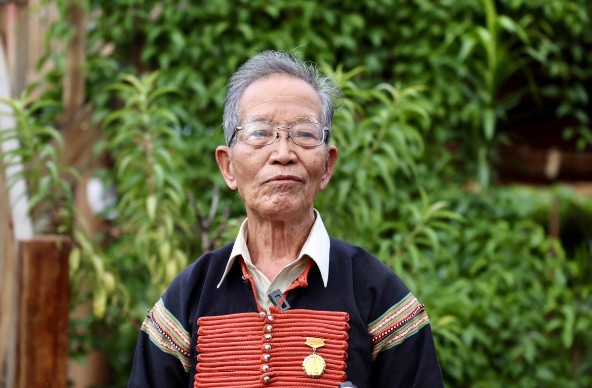 
Bèp H’Loan dê ngoh rơngac ngan tŭ klo yal Tổng Ƀí thư ồng Nguyễn Phú Trọng sang rài