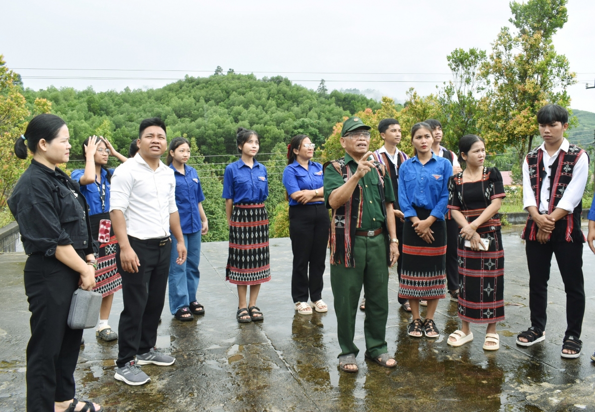 Ông Thi nhắc thế hệ trẻ khắc ghi lời căn dặn của TBT Nguyễn Phú Trọng
