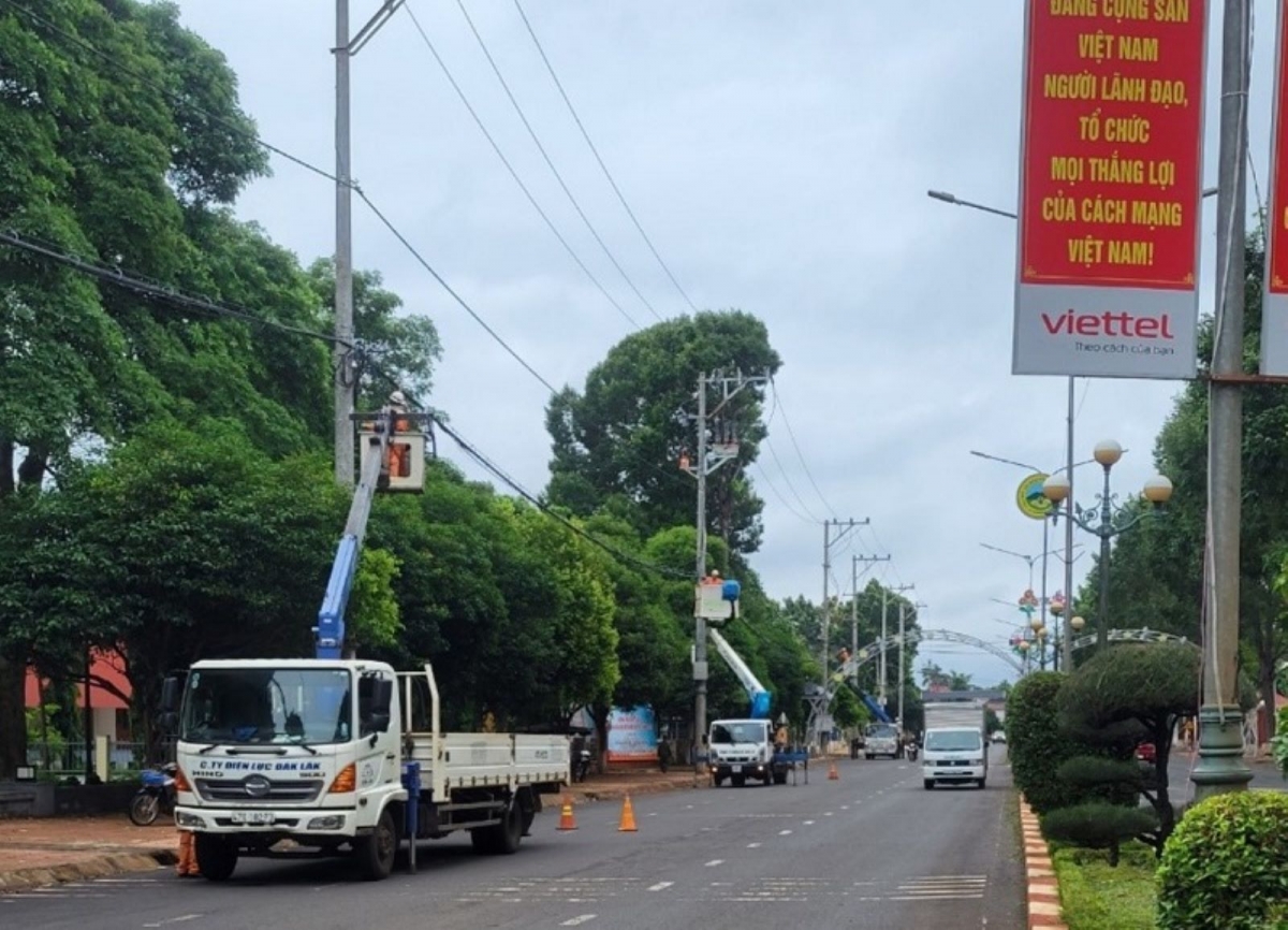 Dak Lak pơtối ‘mâi rơnêi troăng kơxái kap kân ki hrik hyôh mơ’no drô troăng a mâu kơphô̆