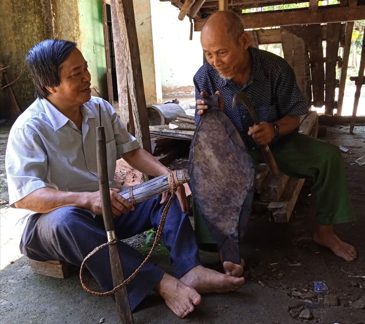 Ong Đinh Văn An ( gah hanuk) umo 80 thun, bangsa Ca Dong