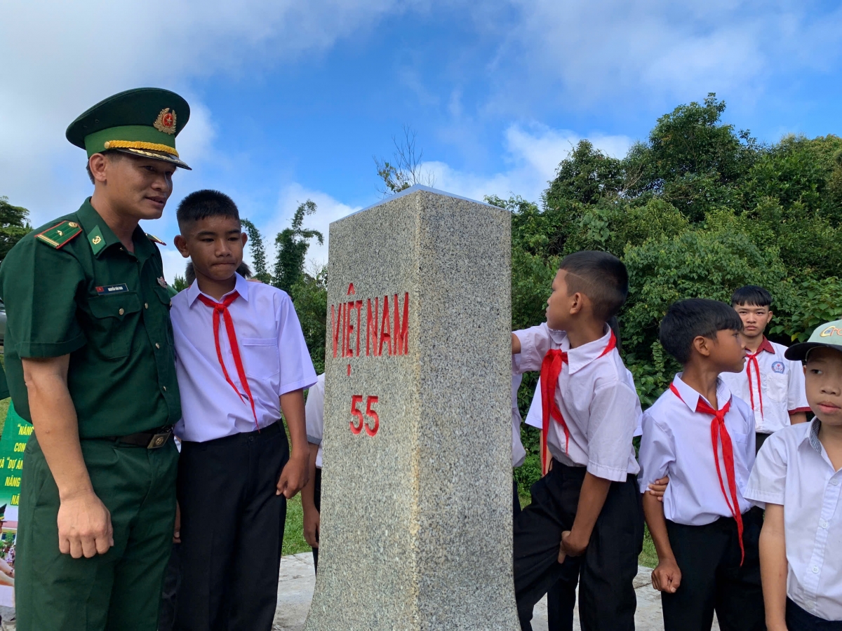 Kon học Dak Nông mĭn joi gĭt mpeh n’gâng ƀư tơm n’har bri neh dak
 