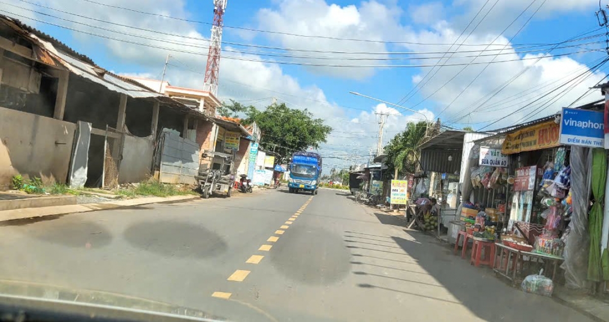 Rài kis làng bol tàm kơnhoàl Ba Tri gam kal ke ngan, pal geh bơta sền gròi dong kờl bơh ală gah broă, ală kấp dê