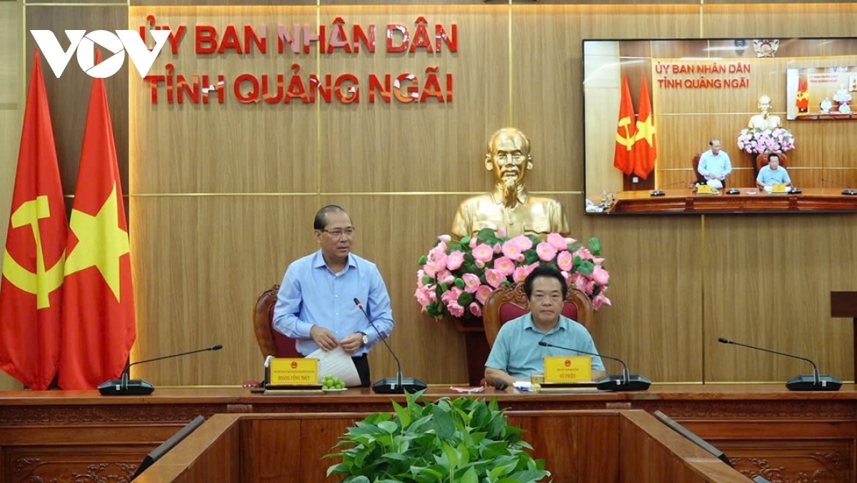 T'cooh Hoàng Công Thủy, Phó Chủ tịch Ủy ban TƯ MTTQVN pa bhrợ lâng UBND tỉnh Quảng Ngãi