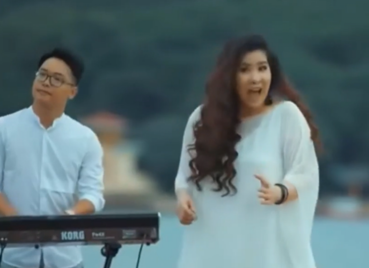 Nghệ sĩ Ưu tú Lâm Phương