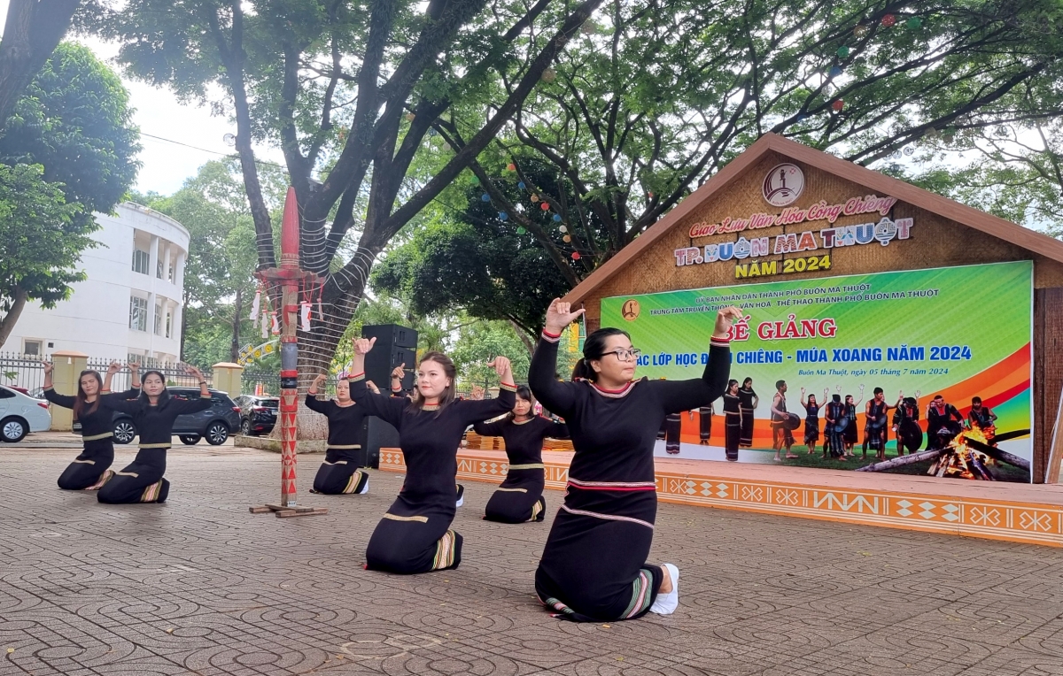 Ăp bu druh Nti njroh xoang