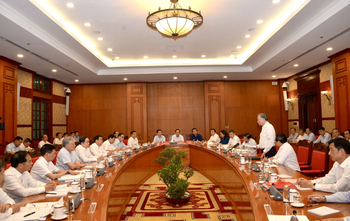 Pôa Tô Lâm, Kăn xiâm pơkuâ hnê ngăn, Kăn xiâm hnê ngăn tơnêi têa  pơkuâ hneăng hôp