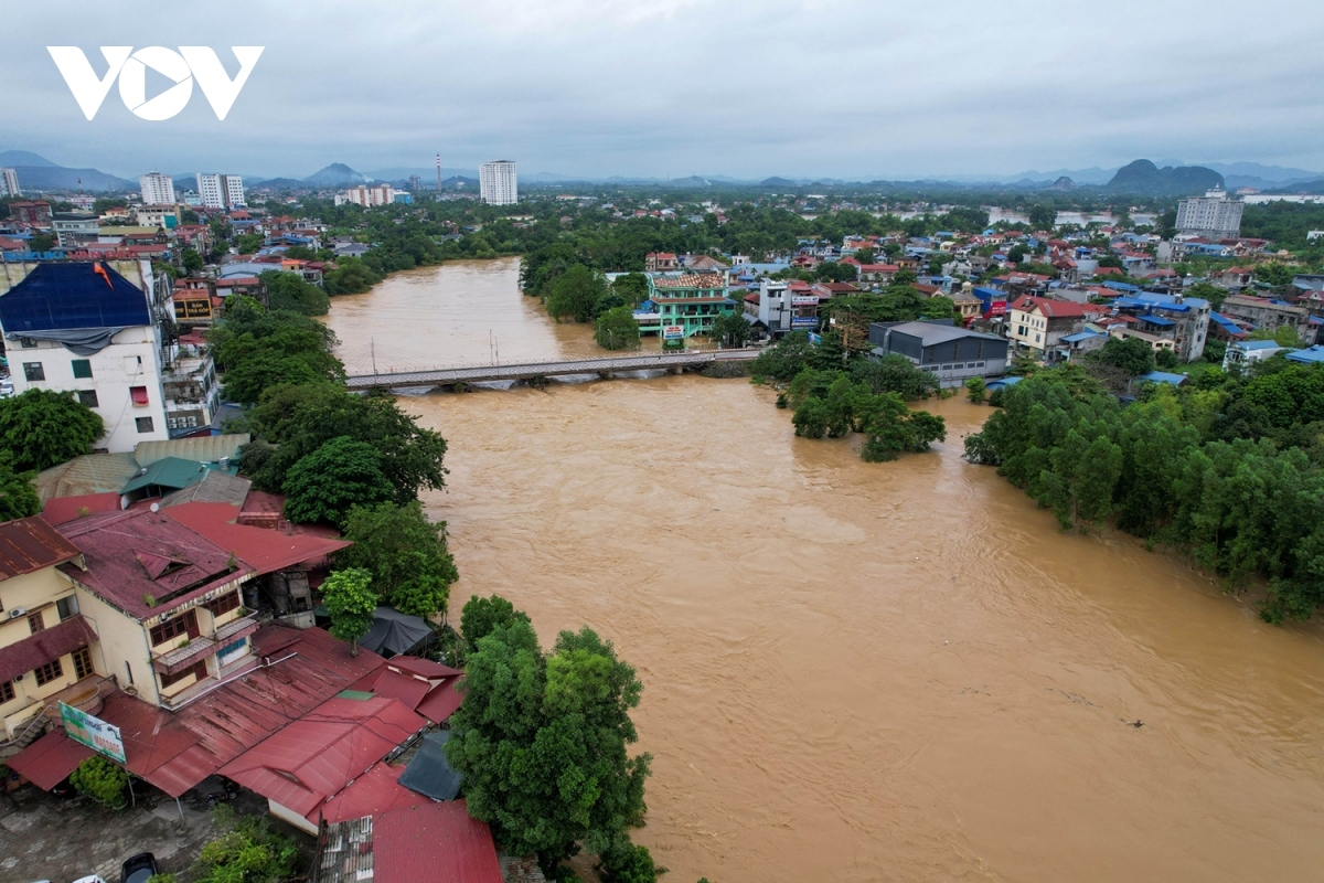 Theo dự báo, hiện mực nước sông Cầu vẫn đang tiếp tục lên, nguy cơ ngập lụt diện rộng
​​​​​tại Thái Nguyên vẫn hiện hữu. 