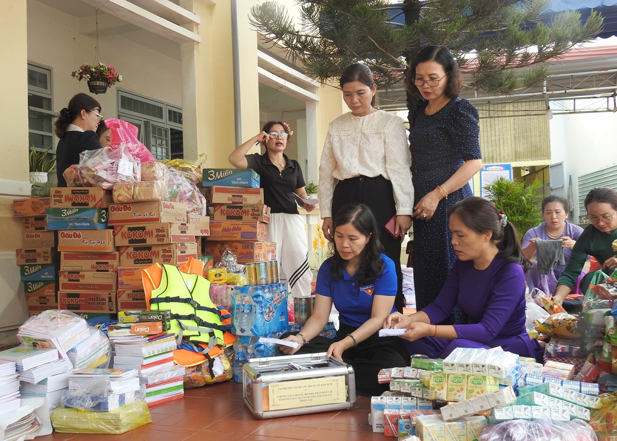 Nai ntĭm Nhih nti Tiểu học Quang Trung tâm pă ntil ndơ kơl njuăl an nuĭh ƀon lan nkual dak bŭk mpeh Bắc