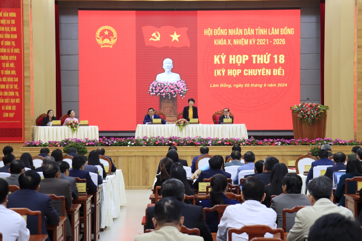 Khul pơ ala mơnuih ƀôn sang tơring čar Lâm Đồng tŭ yap tơlơi pơtrun pơmut hơdôm tơring glông