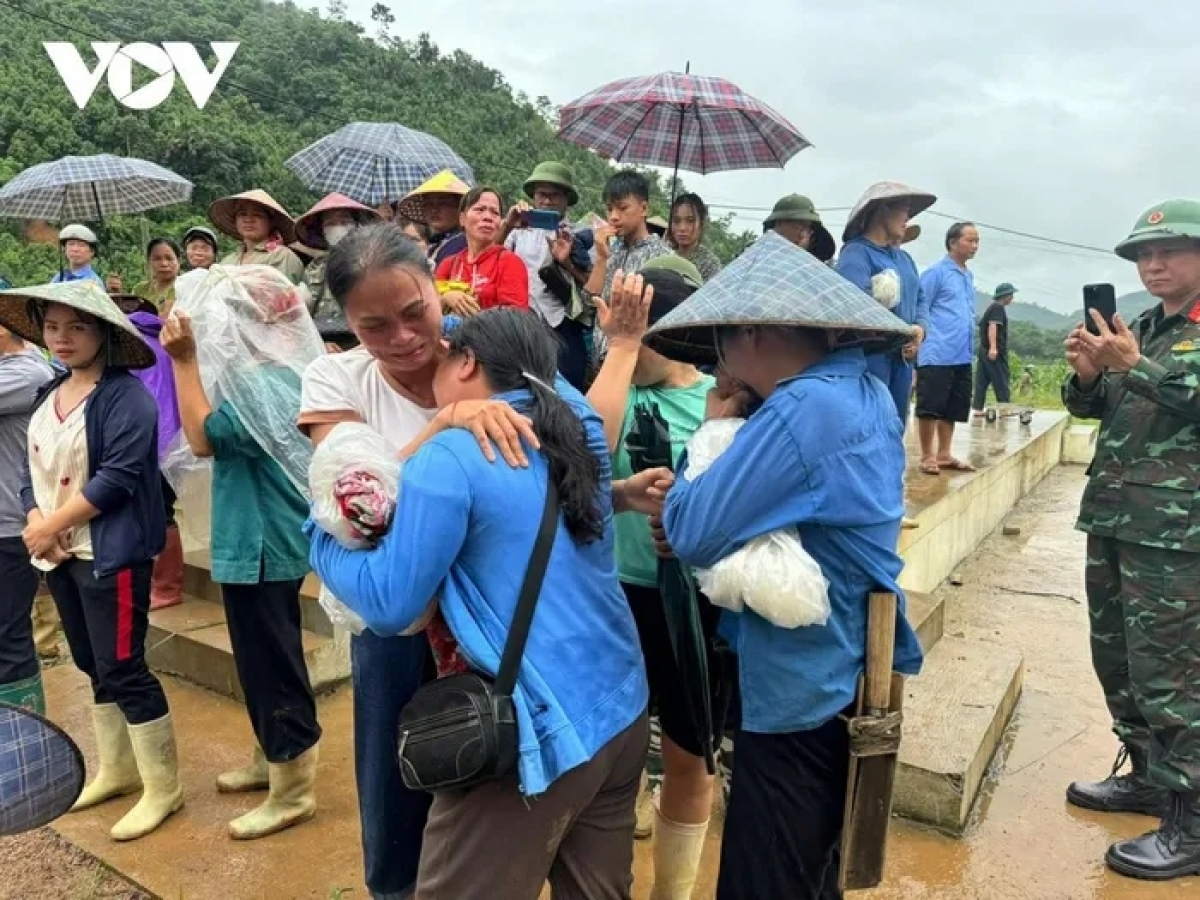 Nỗi đau của người dân thôn Làng Nủ, xã Phúc Khánh, Huyện Bảo Yên, Lào Cai -
nơi có 66 người chết và mất tích trong trận lũ lụt vừa qua. 