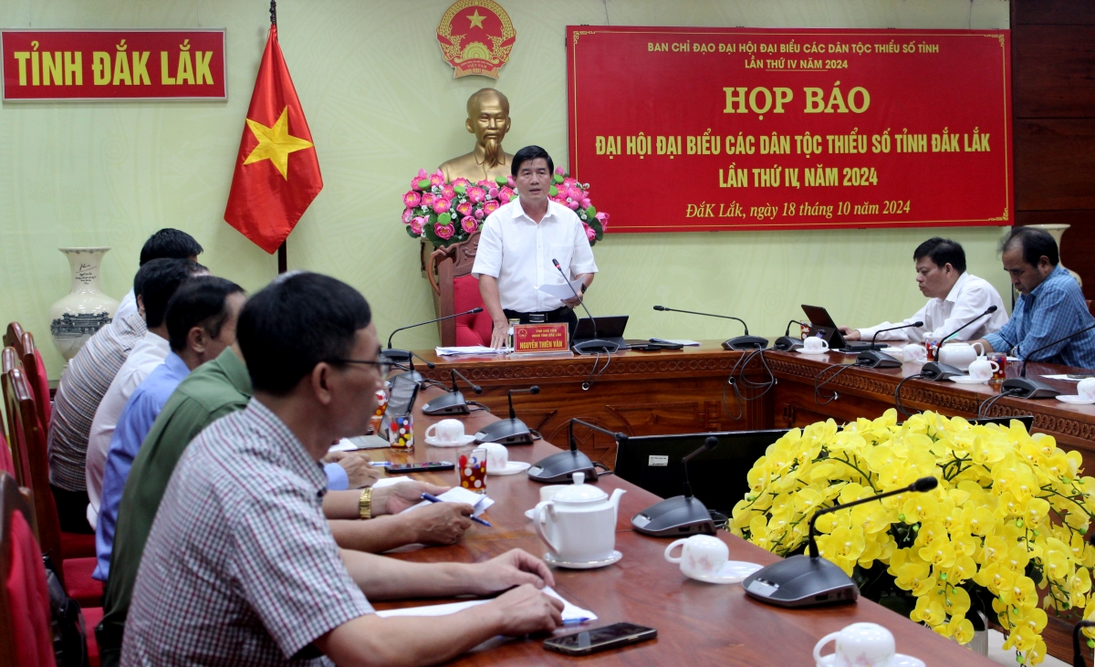 Ông Nguyễn Thiên Văn, Phó Chủ tịch UBND tỉnh Đắk Lắk,
Trưởng Ban Chỉ đạo Đại hội thông tin các nội dung tại họp báo