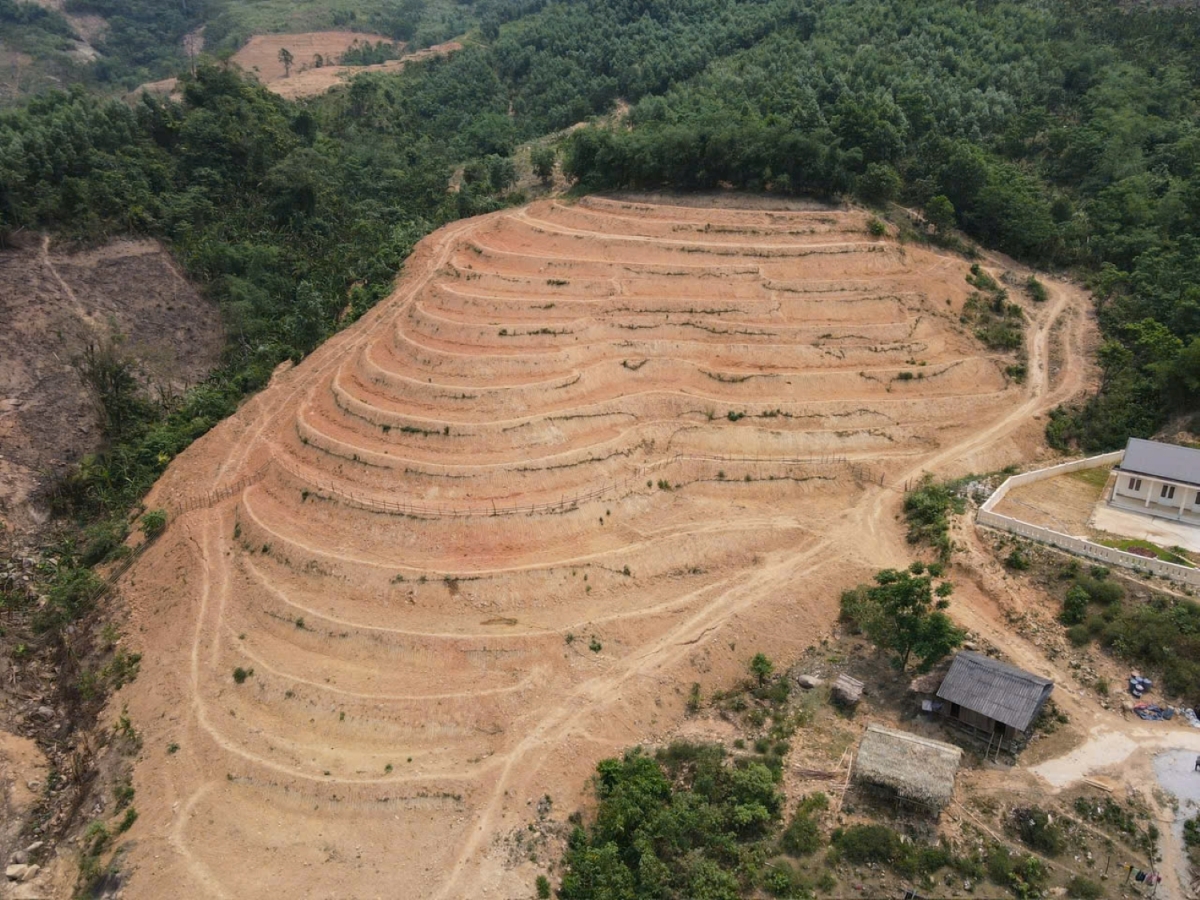 Ruộng lúa nước bậc thang của dân tộc Chứt ở bản Lòm,
xã Trọng Hóa, huyện Minh Hóa, tỉnh Quảng Bình