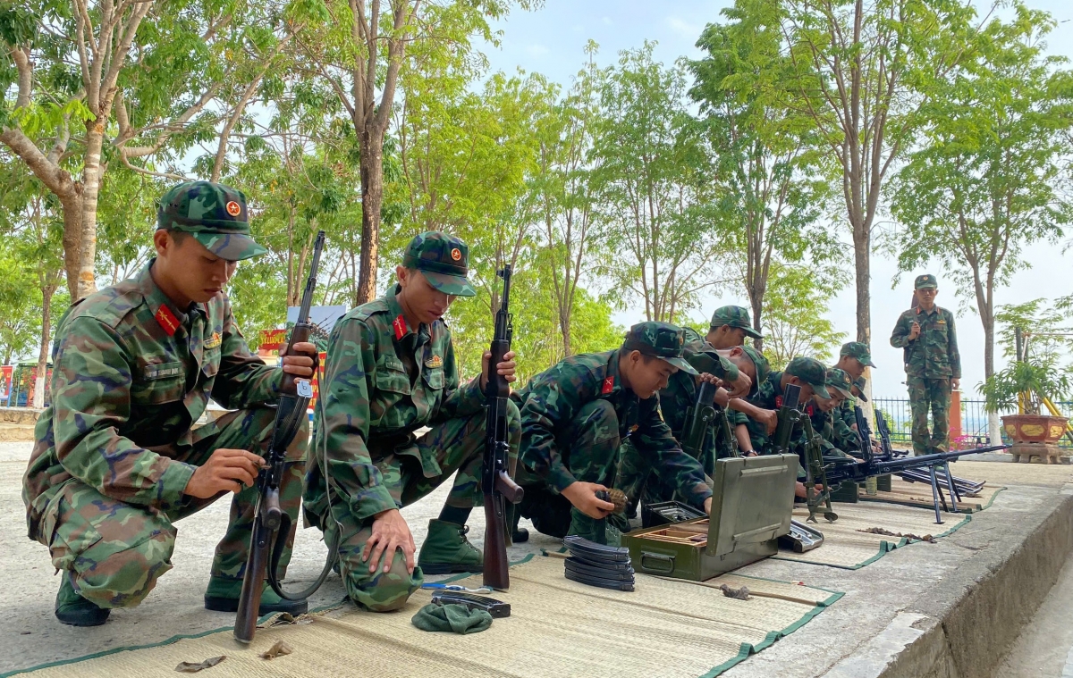 Mpồl ling dờng ling tam lơh hơđang ù gờl 2 (Ea Súp) pơlam tàp cuh gar phàu ngan