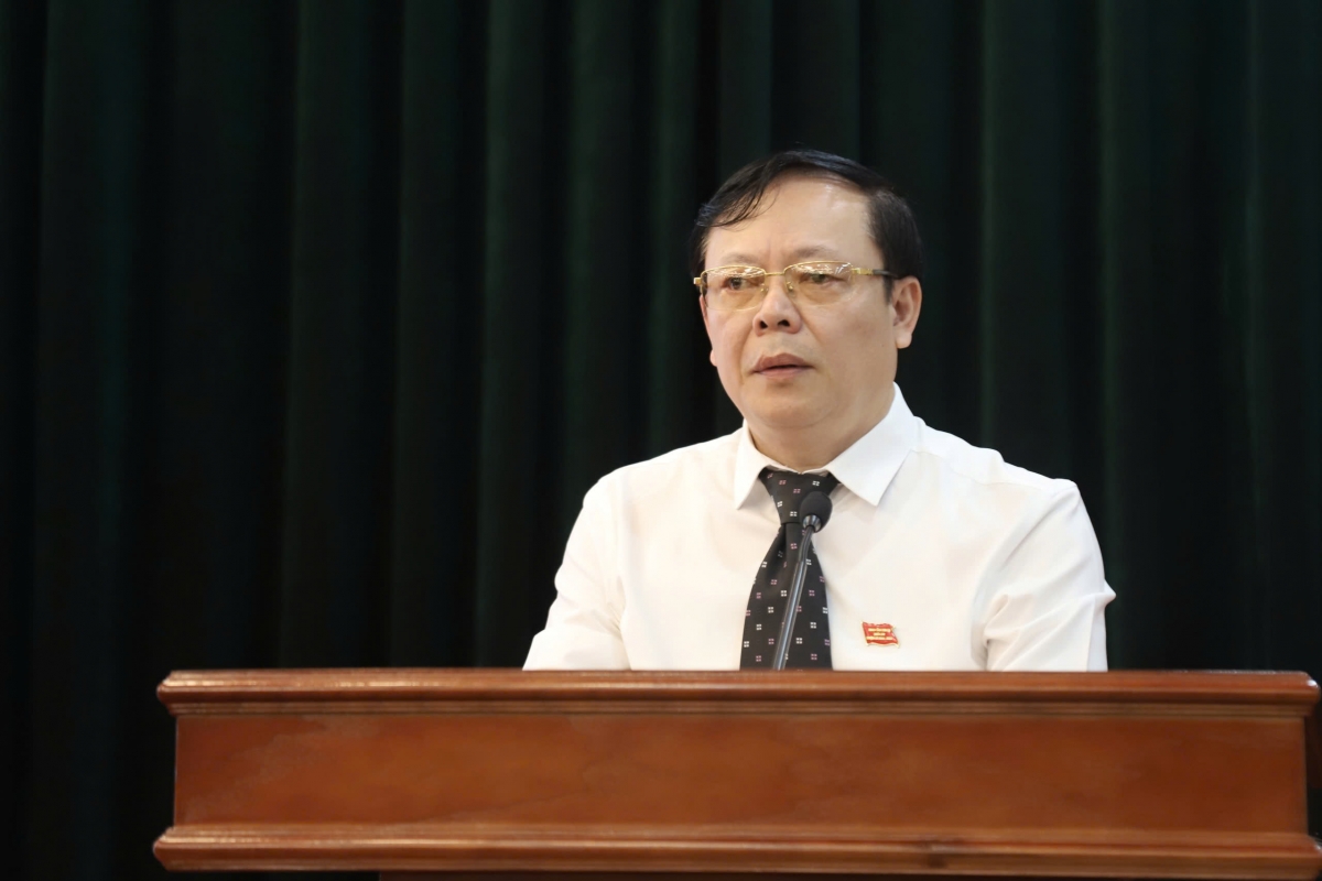 Chủ tịch HĐND tỉnh Sơn La phát biểu tại Kỳ họp.
Ảnh: Thuỳ Hạnh/VOV Tây Bắc
