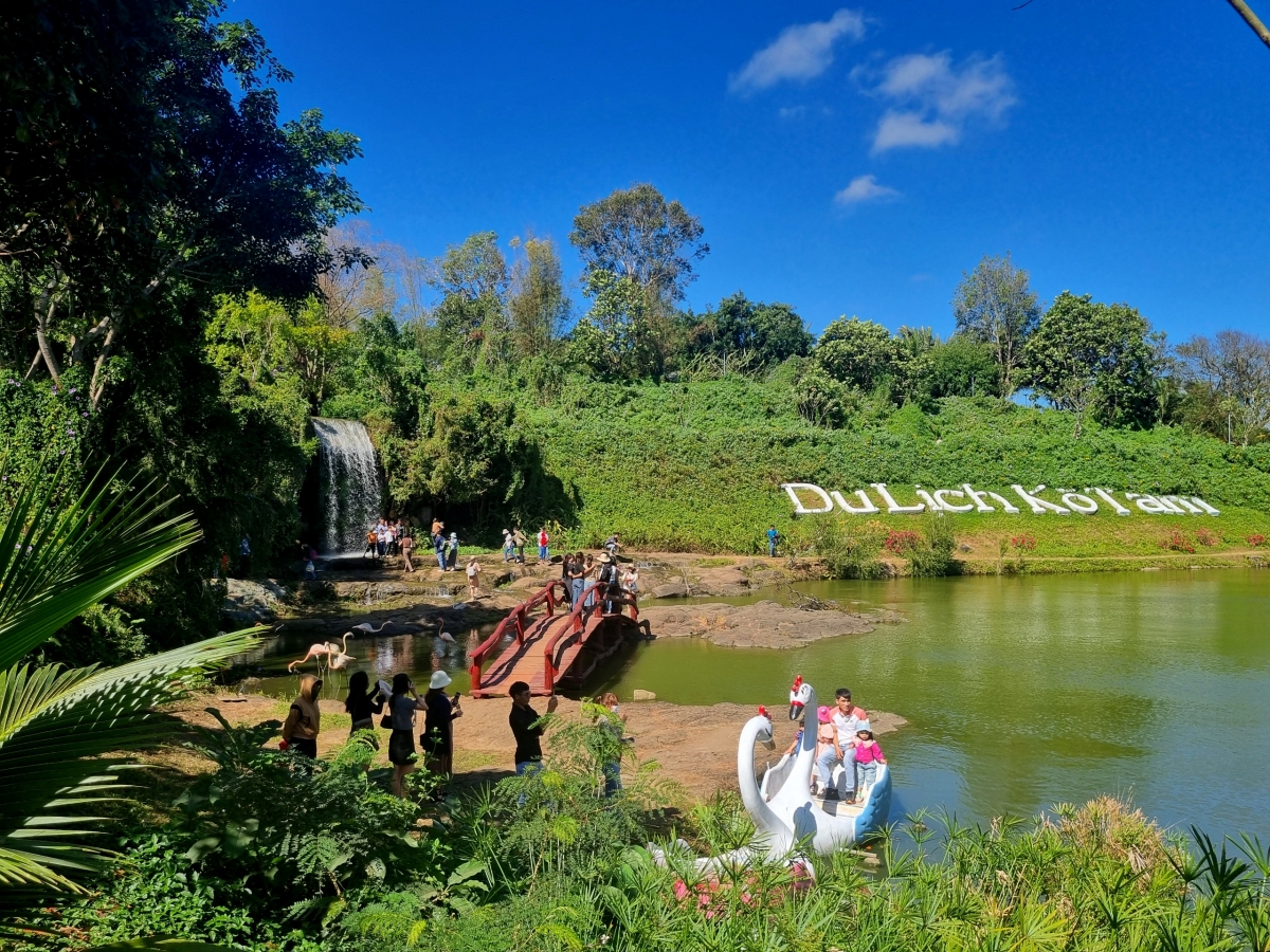 Tơnêi tíu, kong kế ki lĕm, hyôh kong prâi rơngiâp lĕm plâ hơnăm cho mâu tơdroăng ki rơdêi dêi kong pơlê Dak Lak tung mơnhông ôm hyô