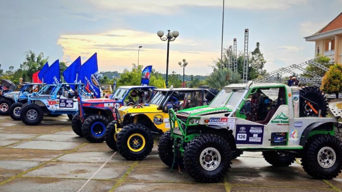 Giải đua quy tụ 80 đội đua với 160 vận động viên trong nước và quốc tế, tham gia với đa dạng các dòng xe và hãng xe. Tổng giải thưởng lên đến 500 triệu đồng.