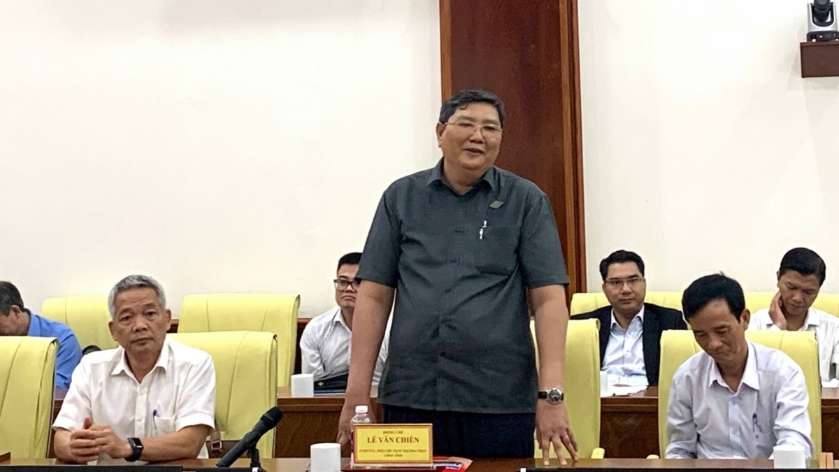Ông Lê Văn Chiến, Phó Chủ tịch thường trực UBND tỉnh Đắk Nông nêu thực tế khi thực hiện chính sách hỗ trợ nhà ở đang gặp vướng mắc, tiền nhiều nhưng rất khó giải ngân