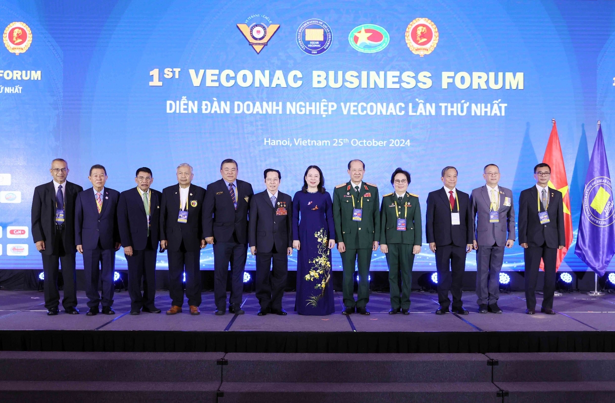 Mâu kăn veăng hôp hneăng hôp mâu khu mơdró CCB ASEAN