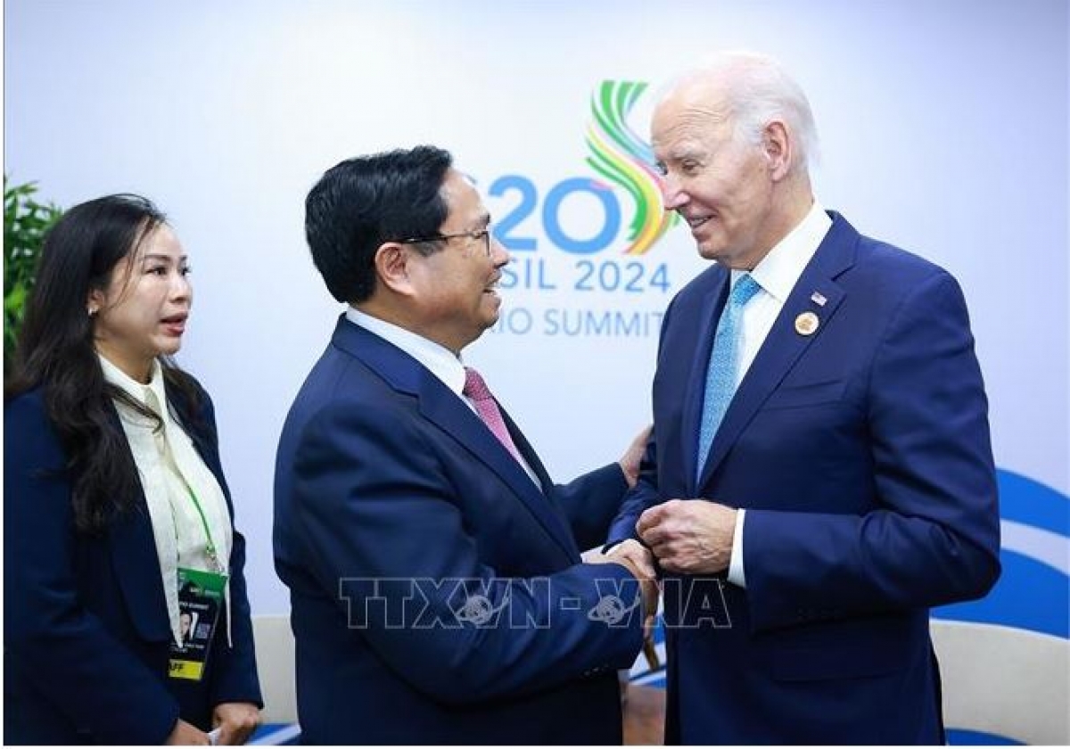 Thủ tướng Phạm Minh Chính tơƀâp Kơdră tơm teh đak Mi, Joe Biden