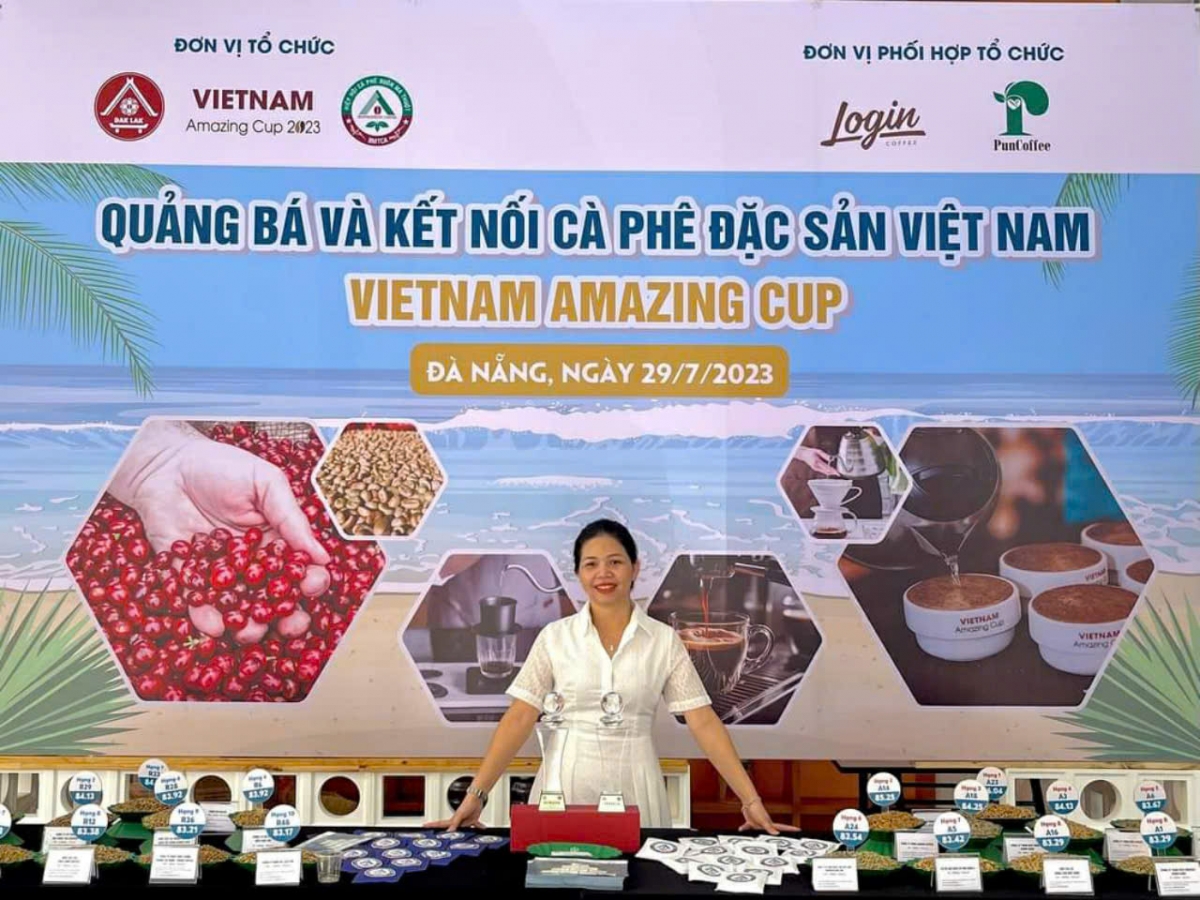 Chị Nguyễn Thủy Triều trong chuỗi sự kiện của cà phê đặc sản Việt Nam