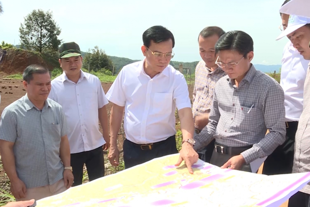 Khua Jơnum min mơnuih ƀôn sang tơring čar Dak Nông ơi Hồ Văn Mười nao ĕp lăng bruă mă pơkra jơlan Đạo Nghĩa-Quảng Khê