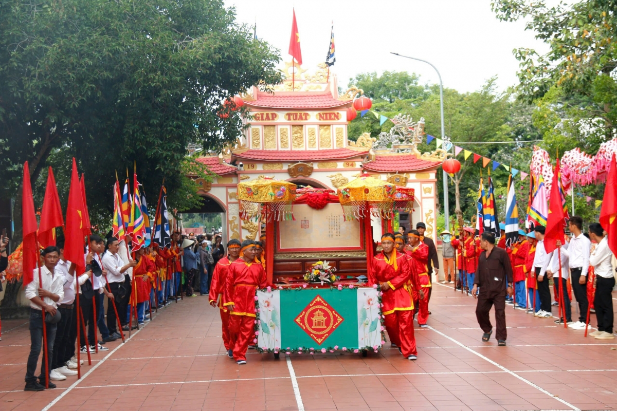 Adat taduan raok Yang.