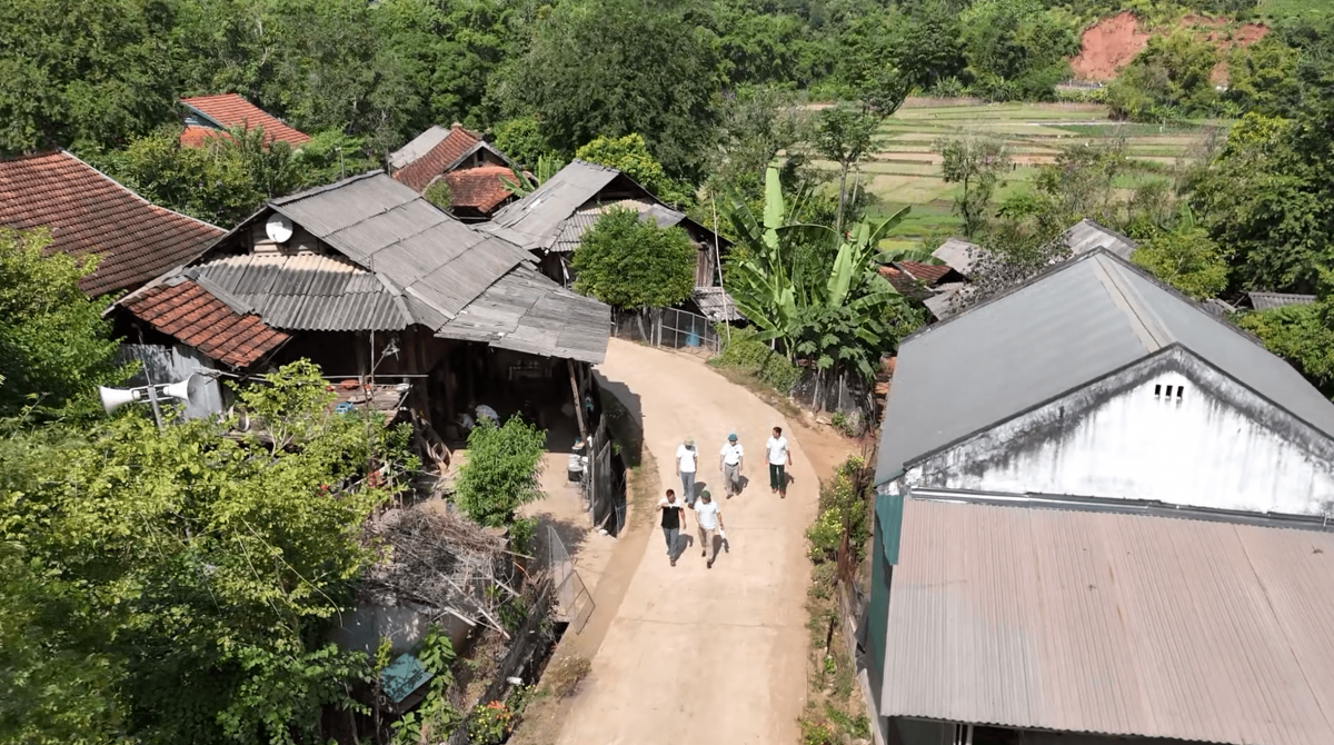 Việc đi lại, giao thương hàng hoá thuận tiện hơn.
Ảnh: Lê Hạnh/VOV Tây Bắc