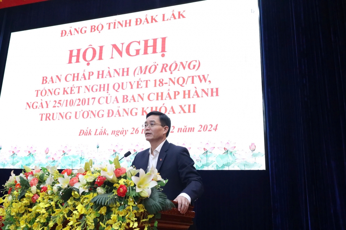 
Ƀĭ thư Tĭnh uy Đăk Lăk Nguyễn Đình Trung iung pơma pơgơ̆r Hop akŏm