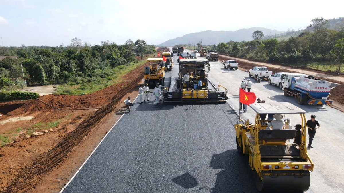 Troăng kân Khánh Hòa - Ƀuôn Ma Thuột tơkâ luâ Dak Lak dế châ tôh chhá kơxu