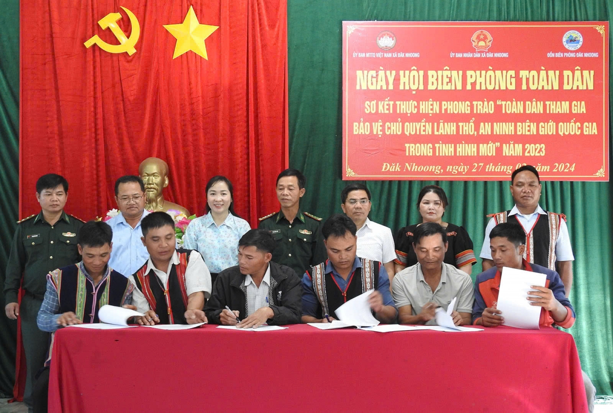 Khu râ kăn pơkuâ ƀă kuăn pơlê cheăm Đăk Nhoong, tơring Đăk Glei kĭ tơkêa veăng gâk kring hnoăng pơkuâ tơnêi tơníu, gâk kring tơkăng kong tơnêi têa