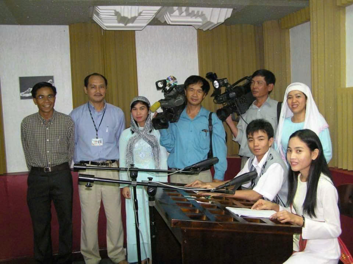 Dom urang cih vak, ba panuac di harei kaok meti Danak dak papar sap Cam hu tagok riyak langik