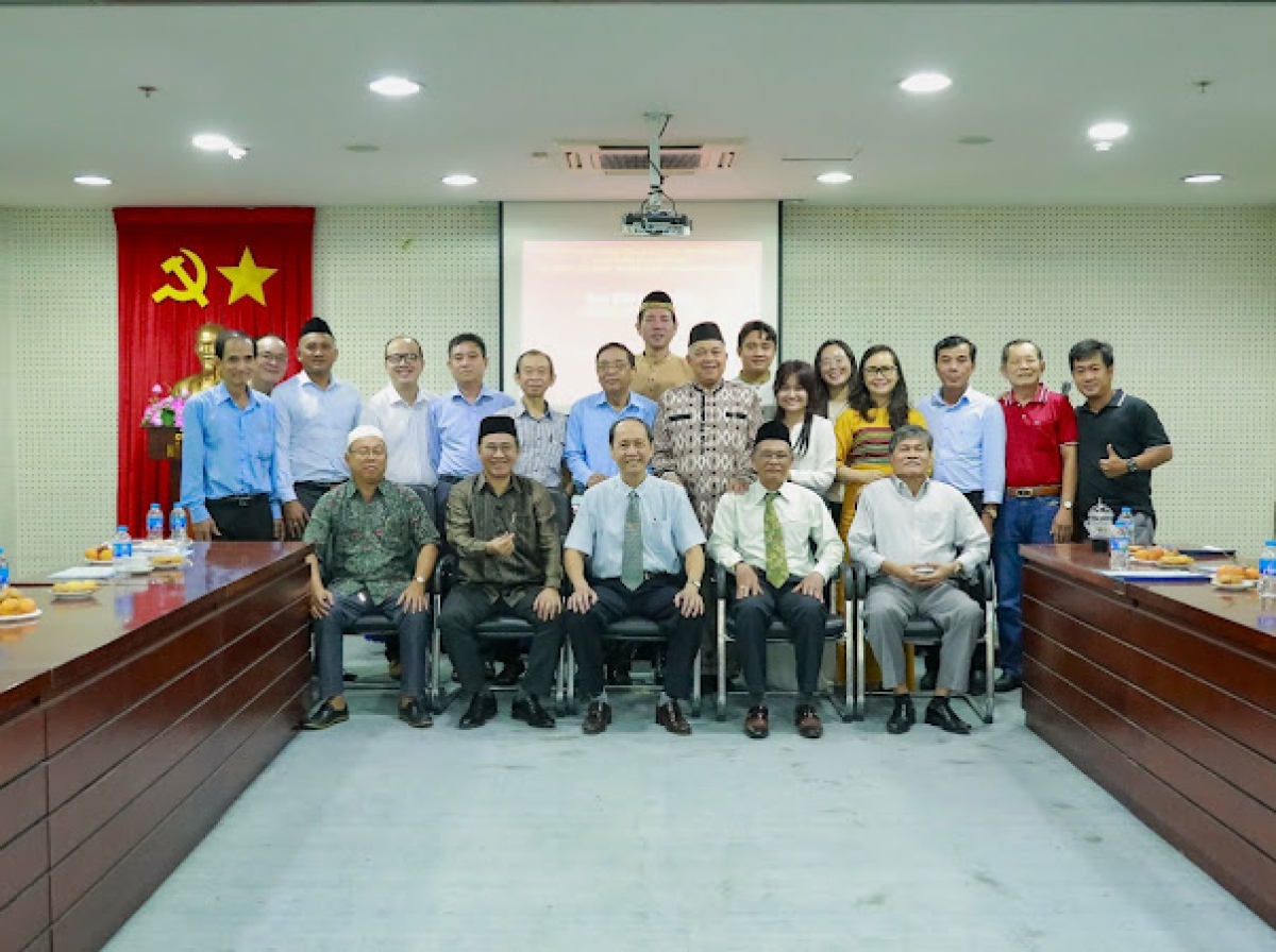 Nyaom roya Van hoc nghe thuat bangsa Cam TPHCM