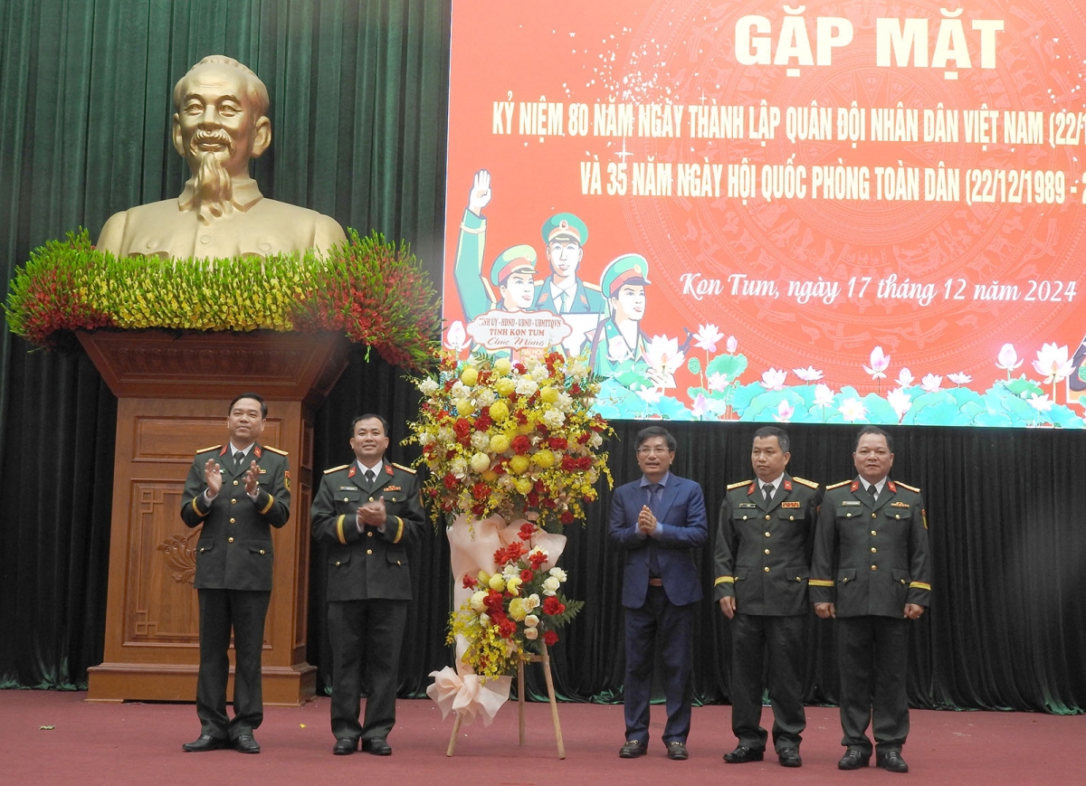 UBND n’gor Kon Tum mbah rhơn ăp cán bộ gưl prêh tahen rlu ranh
 