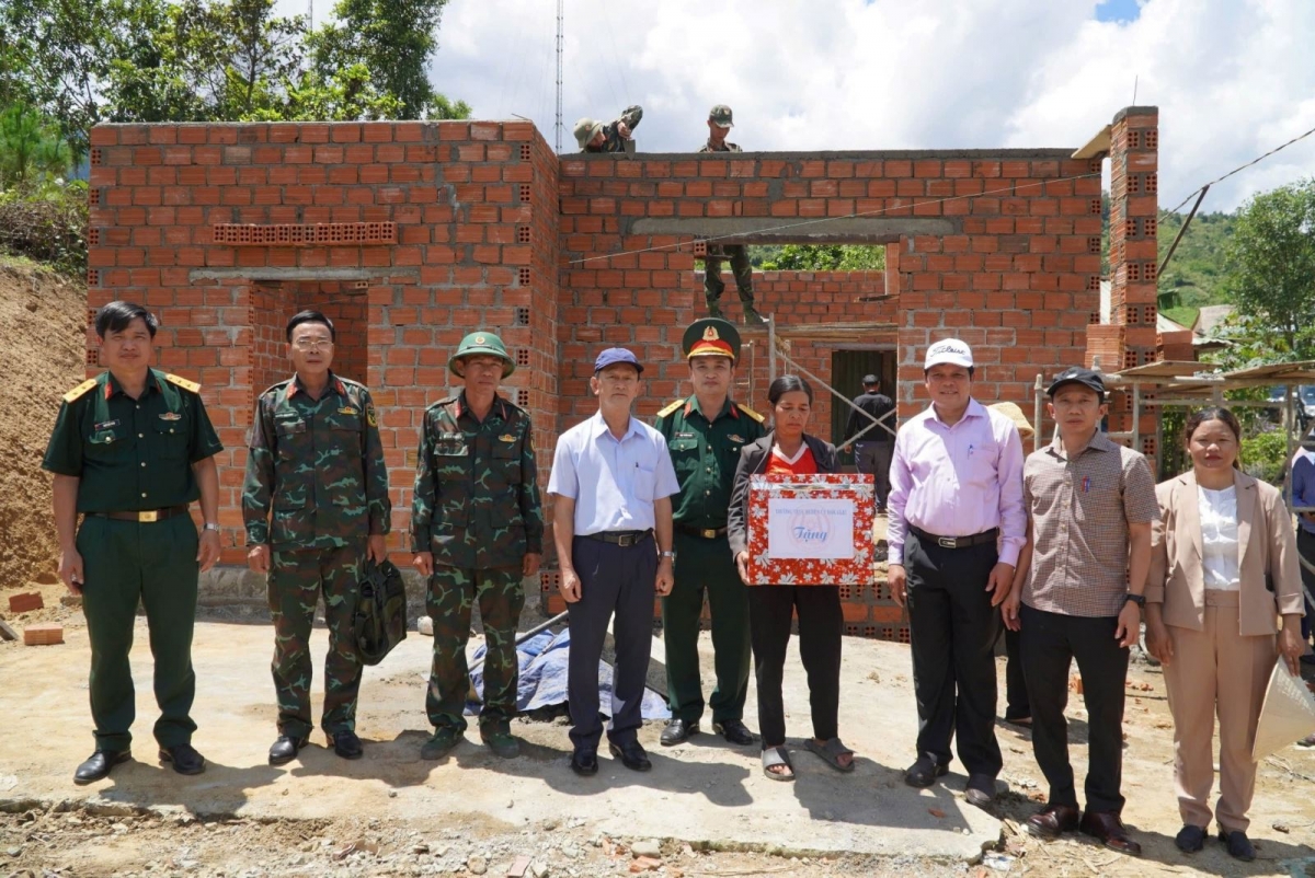 Tâm 3 năm bah năp, ăp gưl ủy đảng, n’gâng kan ƀon lan n’gor Kon Tum ndâk ƀư rlău 250 mlâm jay tâm rnglăp, jay tâm kơl
 