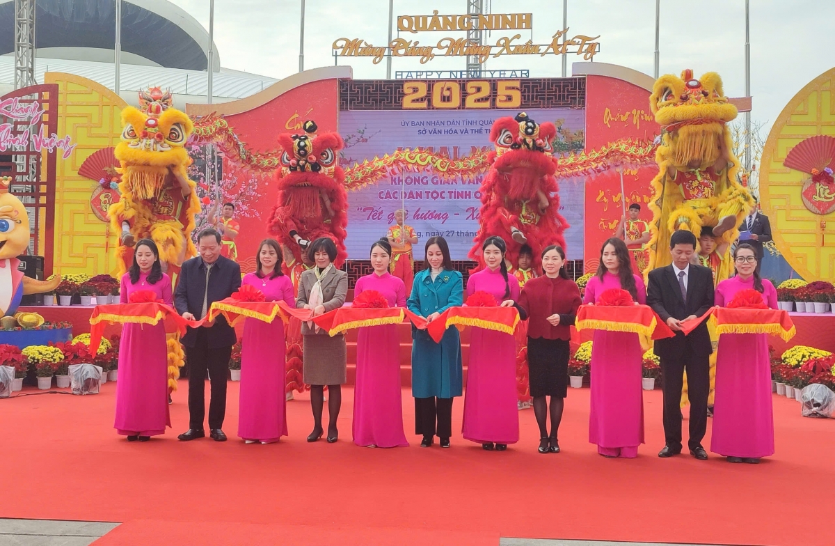 Không gian văn hóa Tết các dân tộc Quảng Ninh “Tết Quê hương - Xuân Đất mỏ” kéo dài tới 3/2 tức mùng 6 Tết Ất Tỵ 2025
