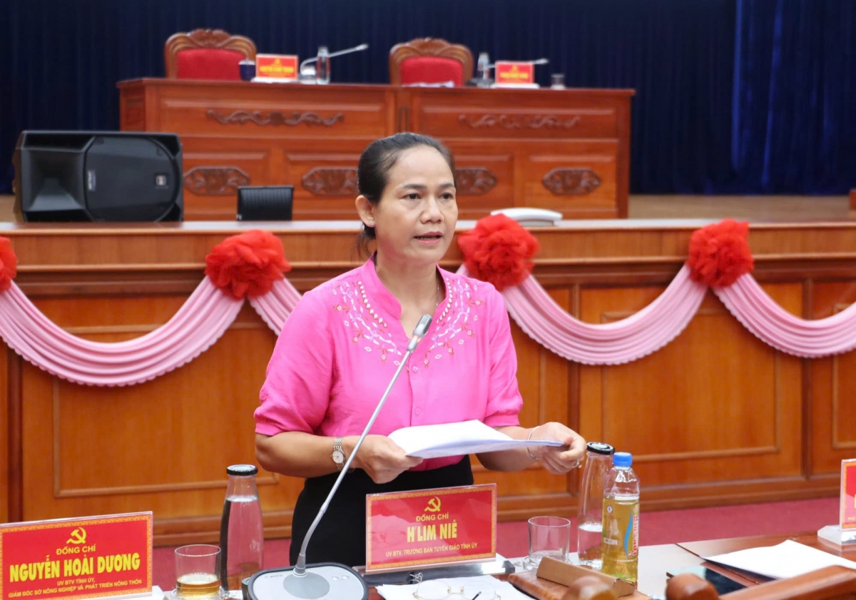 Jâ H’Lim Niê, ngế cheăng Khu kăn pơkuâ hnê ngăn Đảng kong pơlê, Ngế pơkuâ tơdroăng kal kí dêi Đảng ủy kong pơlê Dak Lak hiăng pơtroh hlá đơn pâ pơtê cheăng hdrối hơnăm pơkâ pơtê vâ kum ăm mâu kăn ƀô̆ hơnăm ối nếo pêi cheăng