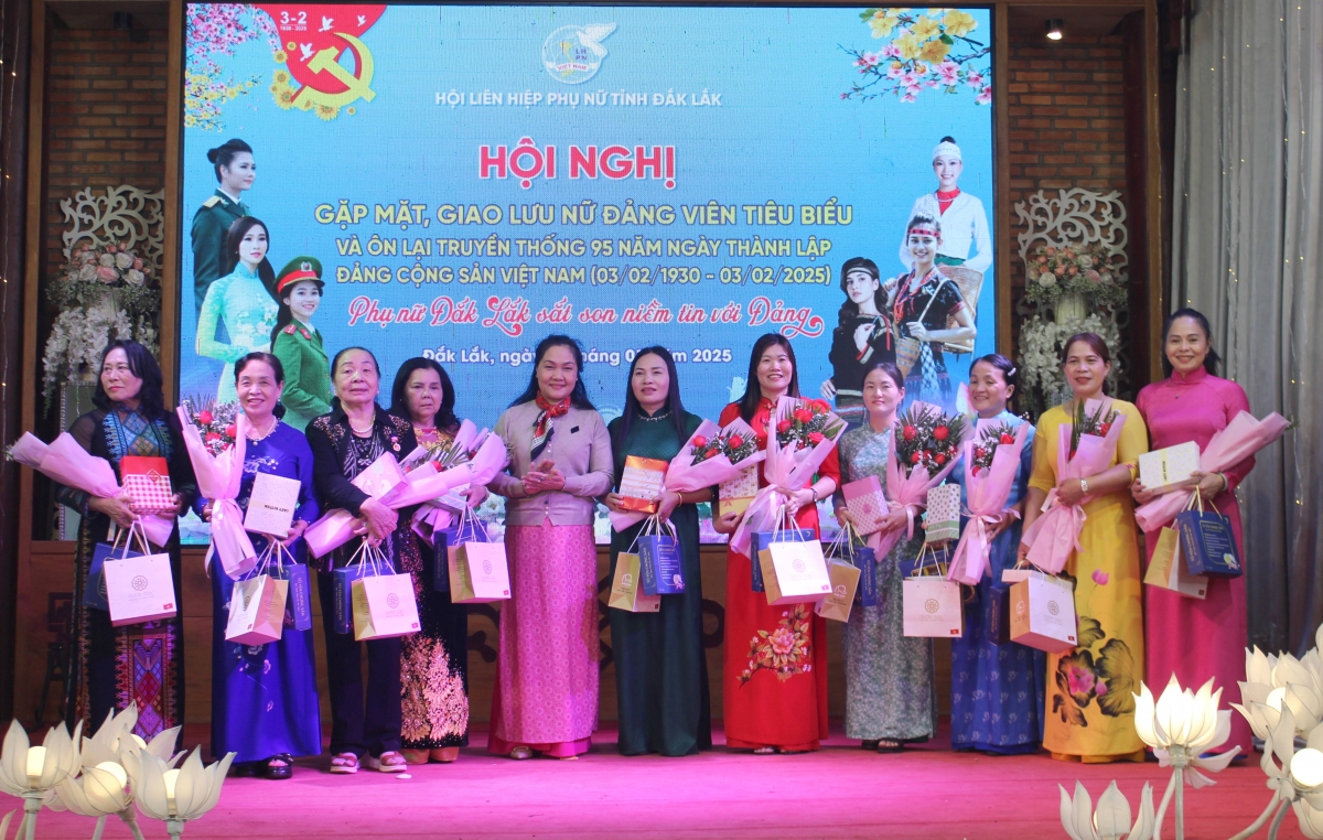 Vâi kơdrâi đảng viên ki hiăng ai hên hnoăng tung mơnhông dêi kong pơlê Dak Lak tung rêm kơvâ cheăng