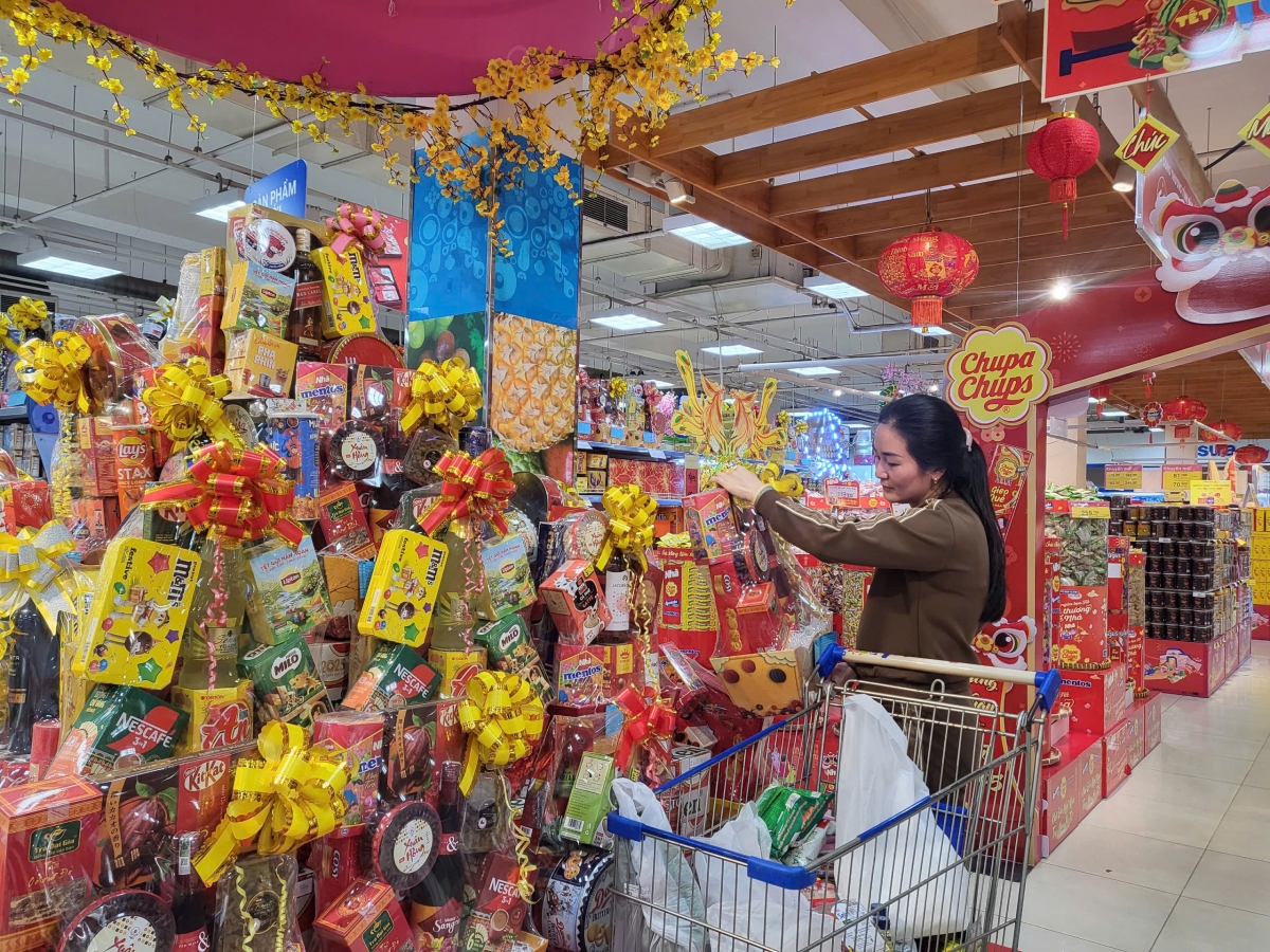 
Kiơ̆ bơngai răt tơmam, tơmam Têt sơnăm ‘nâu lơ păng ‘lơ̆ng