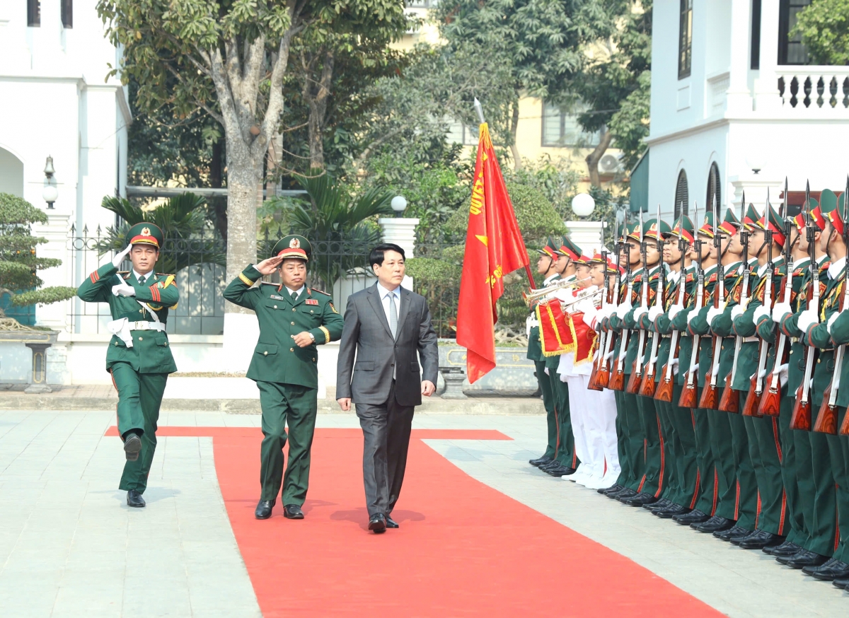 Kơdră teh đak Lương Cường năm ngôi, hmach thơ thŏu Têt Binh chủng Đặc công