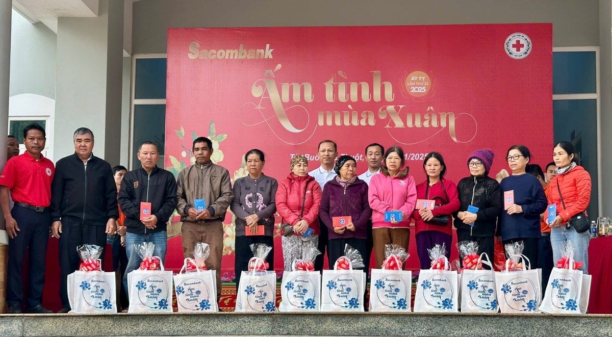 Dôm tơpu tơmam đơ̆ng "Têt ‘mêm mơnat - 2025" oei truh hăm lơ kon pơlei đei tơdrong arih xa pơmat tat tơ̆ Đắk Lắk