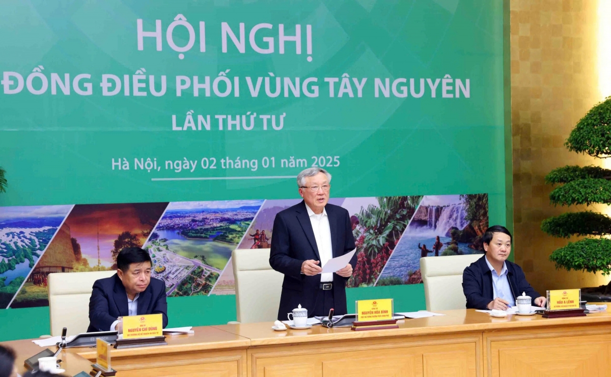 Pôa Nguyễn Hòa Bình, Ngế pro xiâm phŏ hnê ngăn tơnêi têa pơkuâ roh Hôp