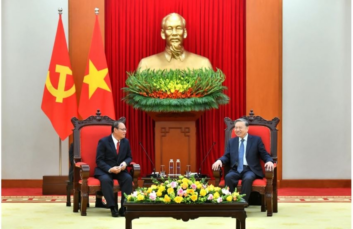 
Tổng Bí thư Tô Lâm sơng Phó Thủ tướng, Kơdră tơm vei lăng Công an teh đak Lào