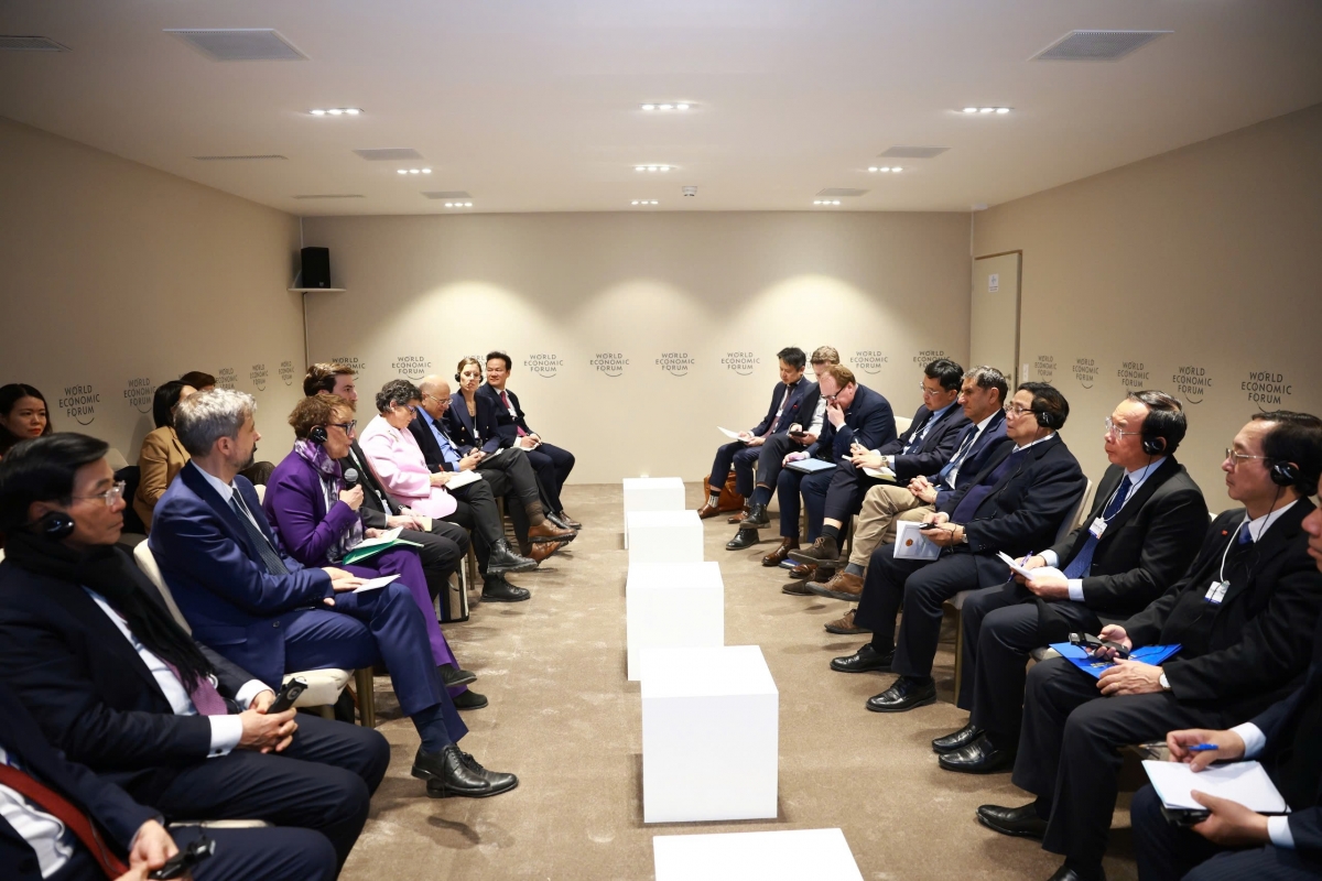 Khua dêh čar ơi Phạm Minh Chính pơhiăp amăng mông Bơkơtuai