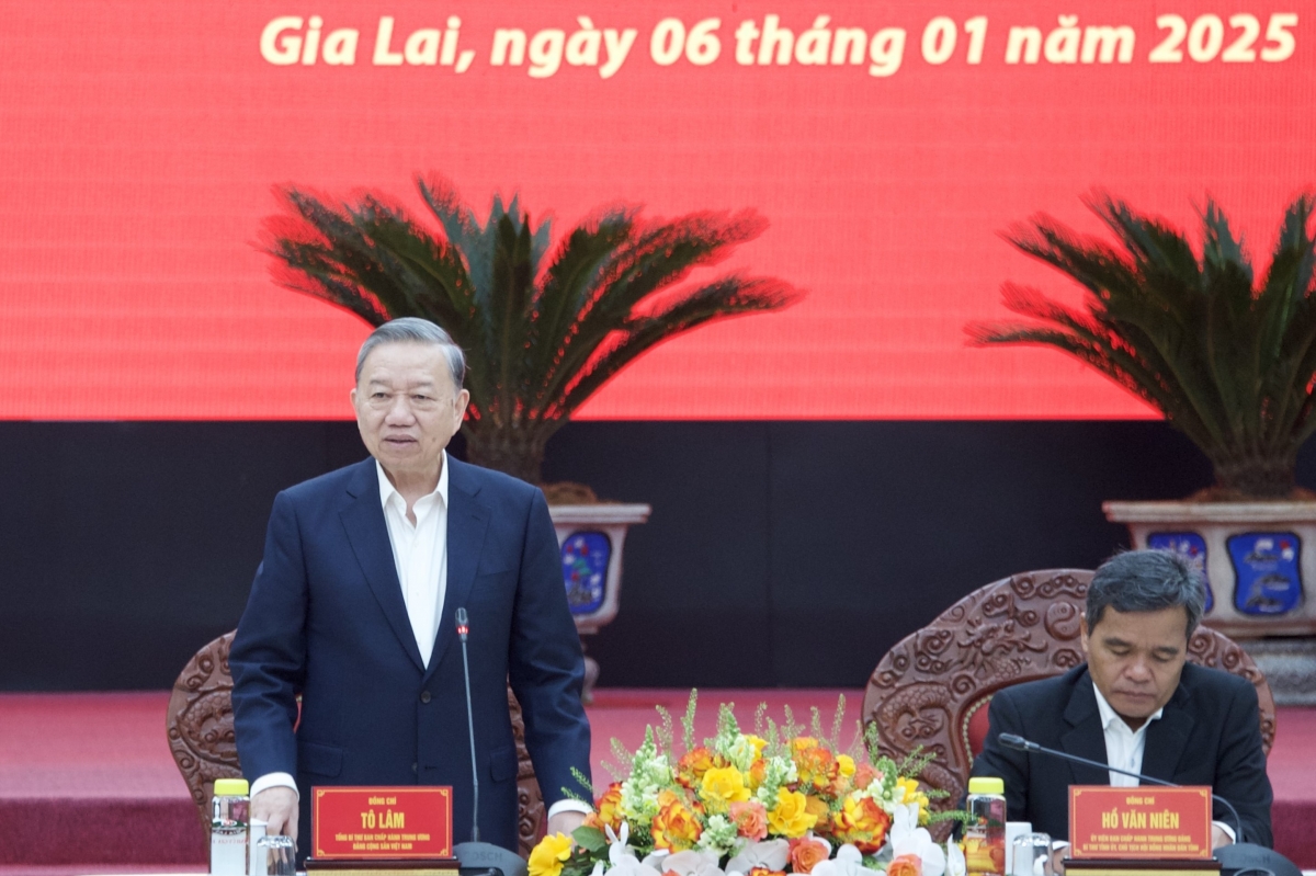 Tổng Ƀí thư ồng Tô Lâm lơh broă tàm Gia Lai lồi nam 2024