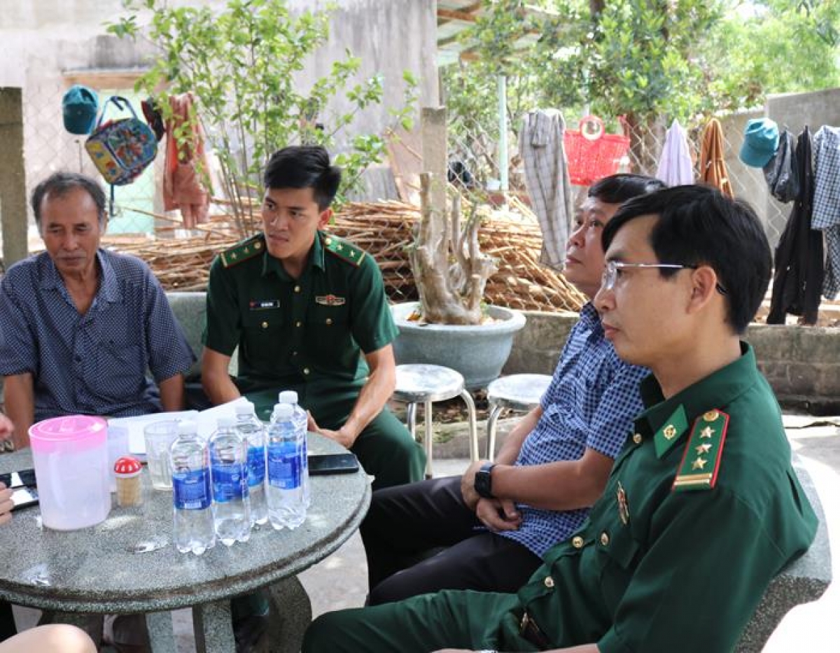 Urang jakar Balai Bien phong Vĩnh Hải, Bol lin Bien phong Ninh Thuan rivang, duah thau bruk di bhum palei tapa ong Mang Hàng, urang hu angan je dalam bol bhap Raglai palei Đá Hang, xa Vĩnh Hải, huyen Ninh Hải