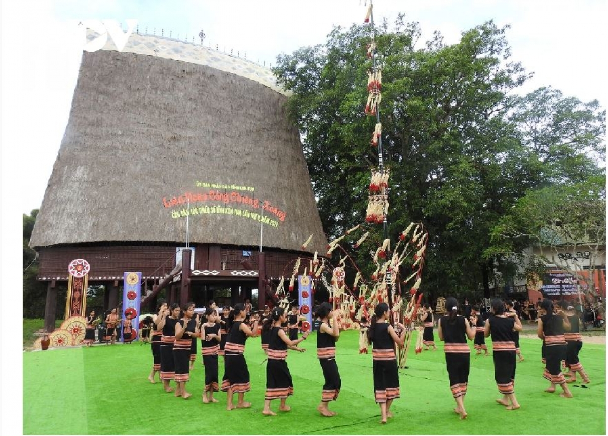  Lu jơnum ngui djă jă gru grua bôh thâo djop djuai ania Dap Kơdư