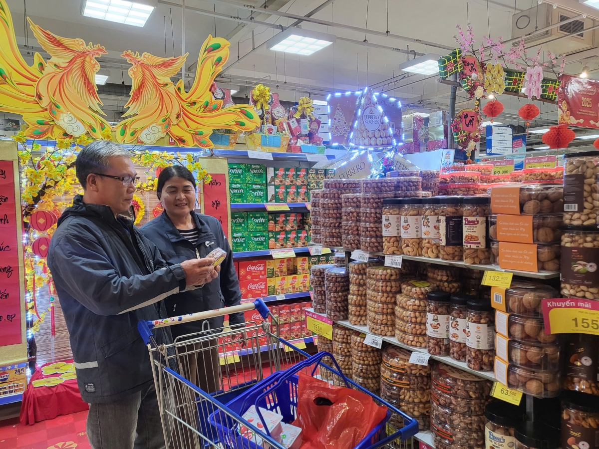 Dak Lăk hơmâo tơket tơkeng gơnam Tê̆t, nua hơđong