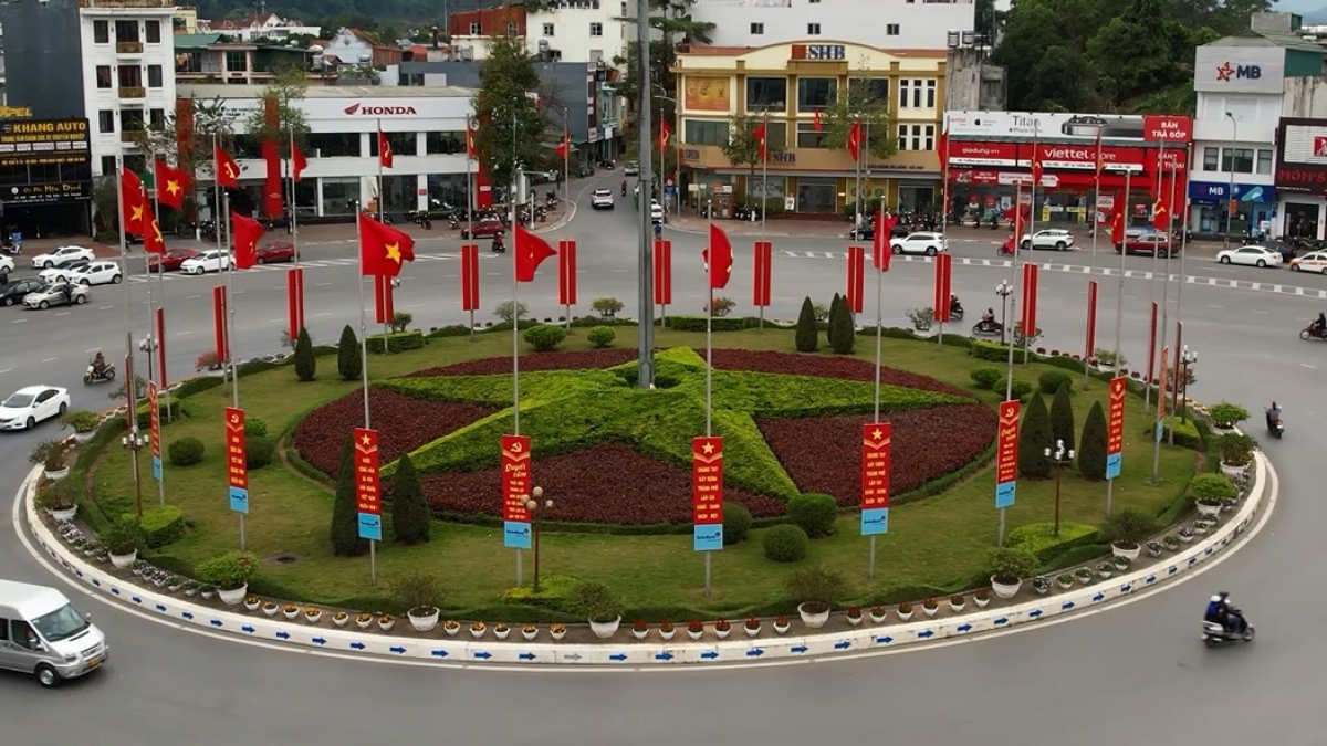 ...đòi hỏi cả hệ thống chính trị phải có quyết tâm cao, nỗ lực lớn,
phải được tiến hành khoa học để tạo sự đồng thuận, thống nhất cao.
Ảnh: PV/VOV Tây Bắc