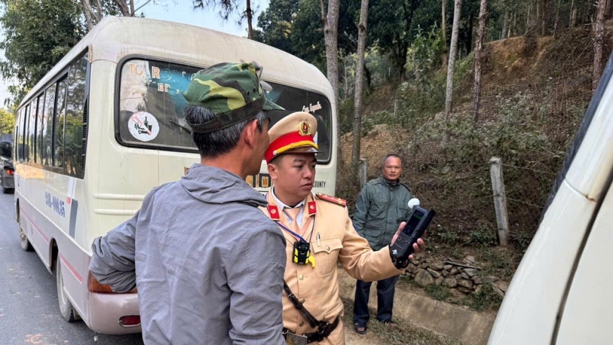 Nhiều tổ công tác kiểm soát đảm bảo an toàn giao thông trên các tuyến đường tại Lai Châu